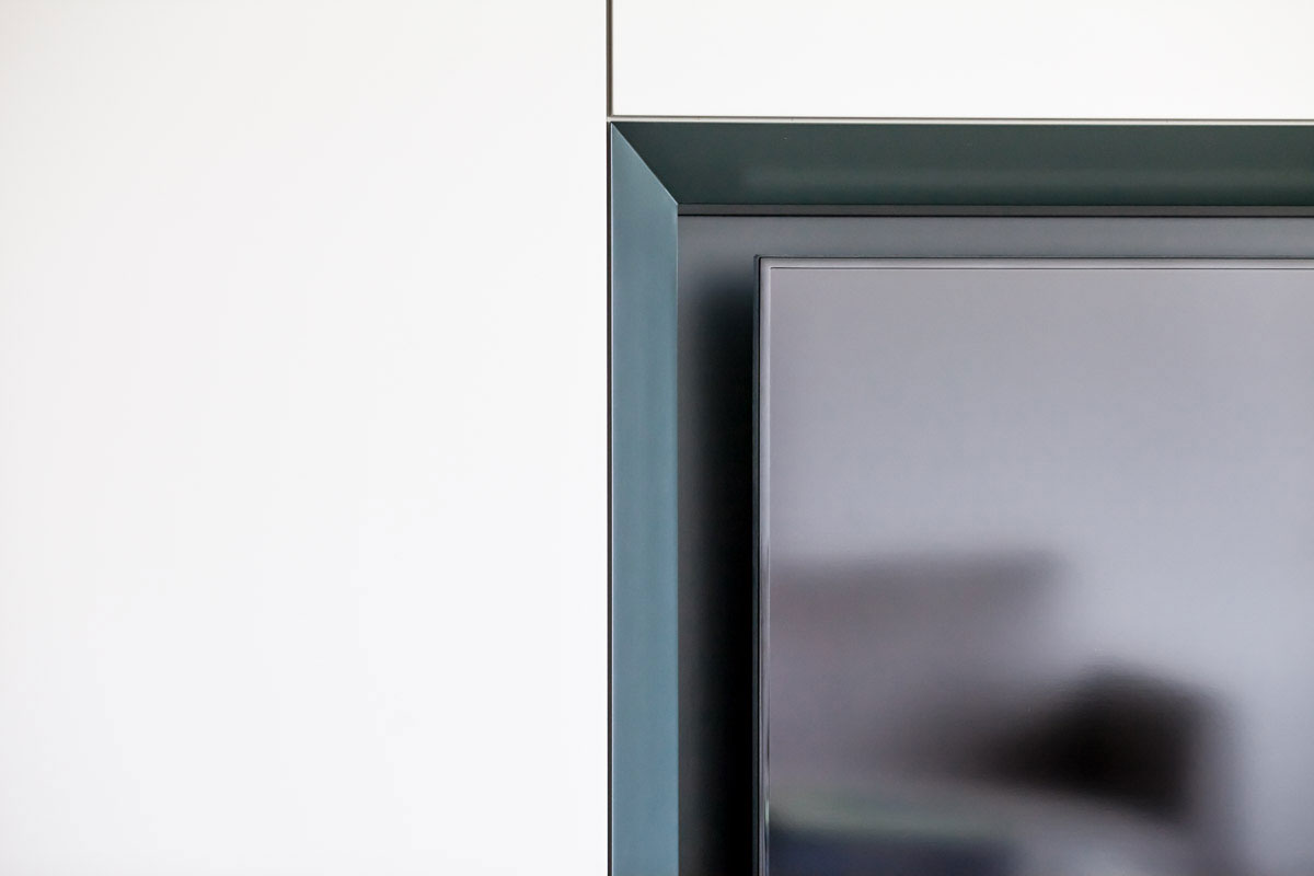 An Elegant White Apartment with Black and Green Accents in Liège, Belgium by Pierre Noirhomme (9)