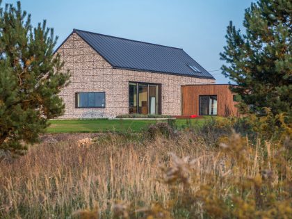 An Elegant and Airy Contemporary Home with Gabion Walls in Zawiercie, Poland by Kropka Studio (2)