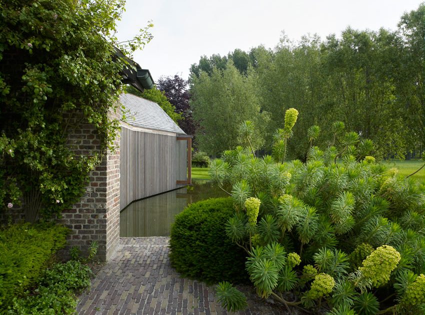 An Elegant and Idyllic Contemporary Home with Striking Views in Flanders by Wim Goes Architectuur (5)