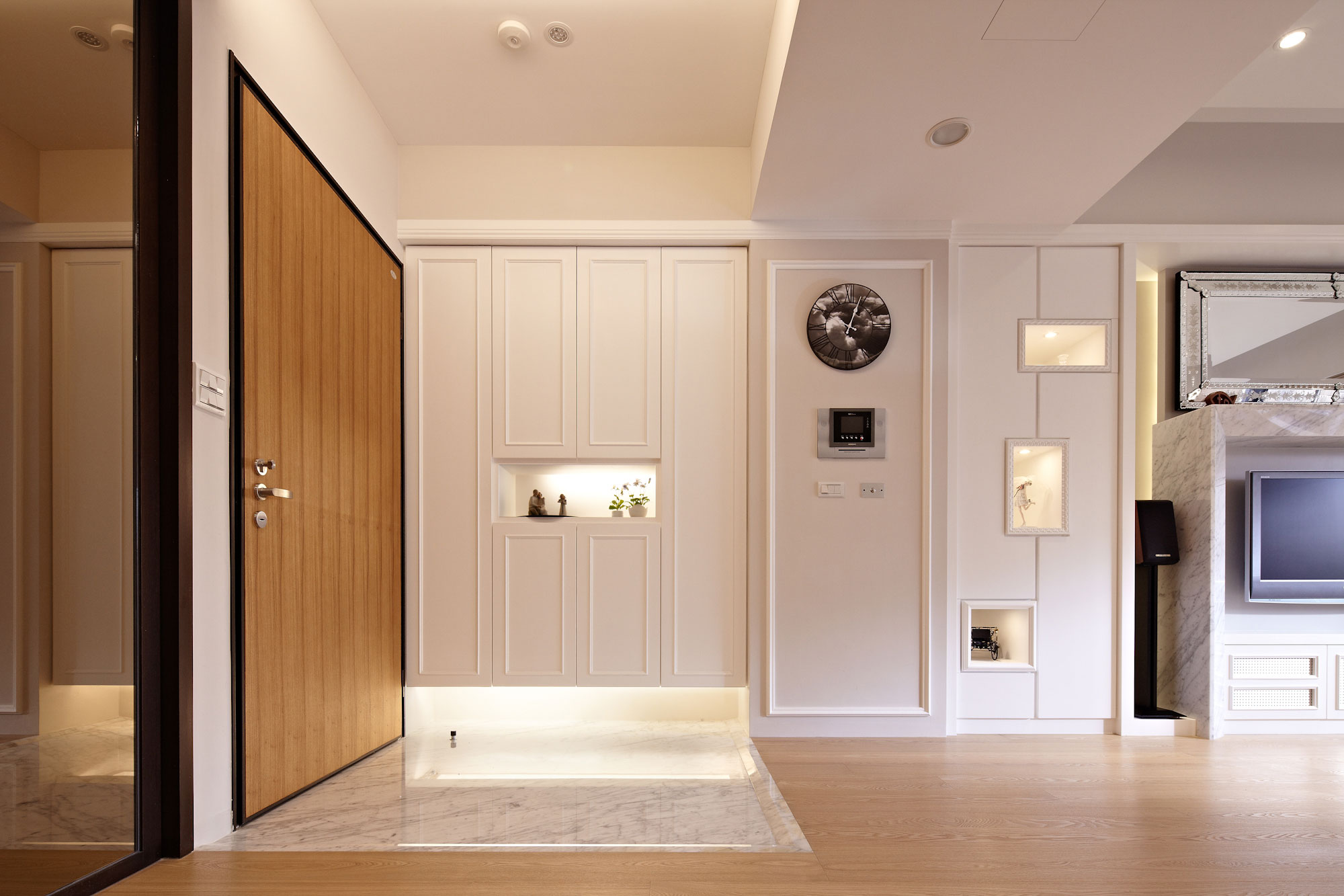 An Elegant and Industrial Modern Apartment with Lots of White in Taipei City by Studio Alfonso Ideas (3)