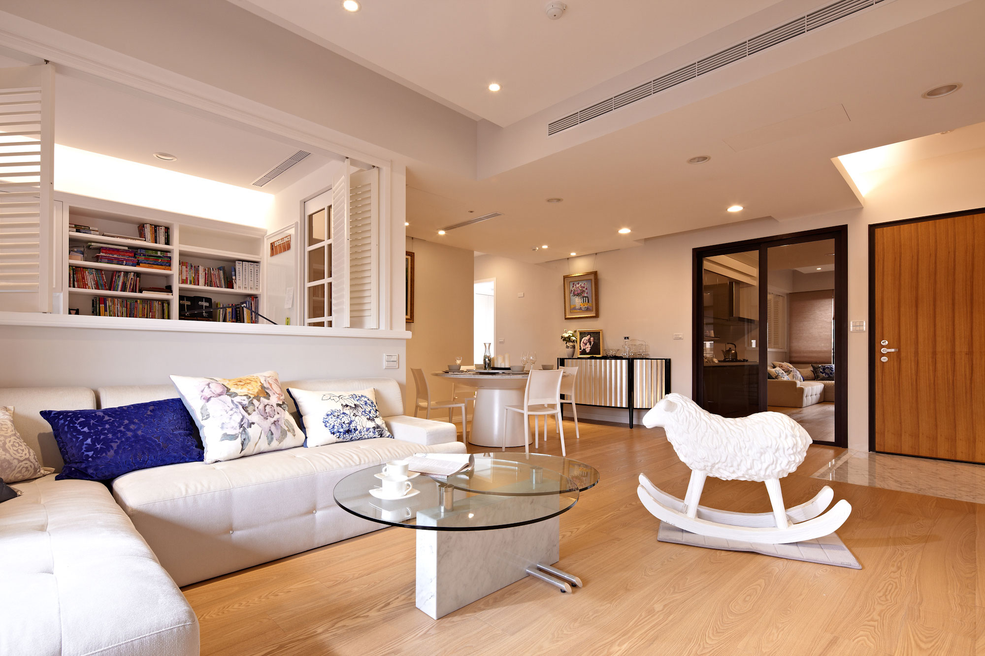 An Elegant and Industrial Modern Apartment with Lots of White in Taipei City by Studio Alfonso Ideas (8)