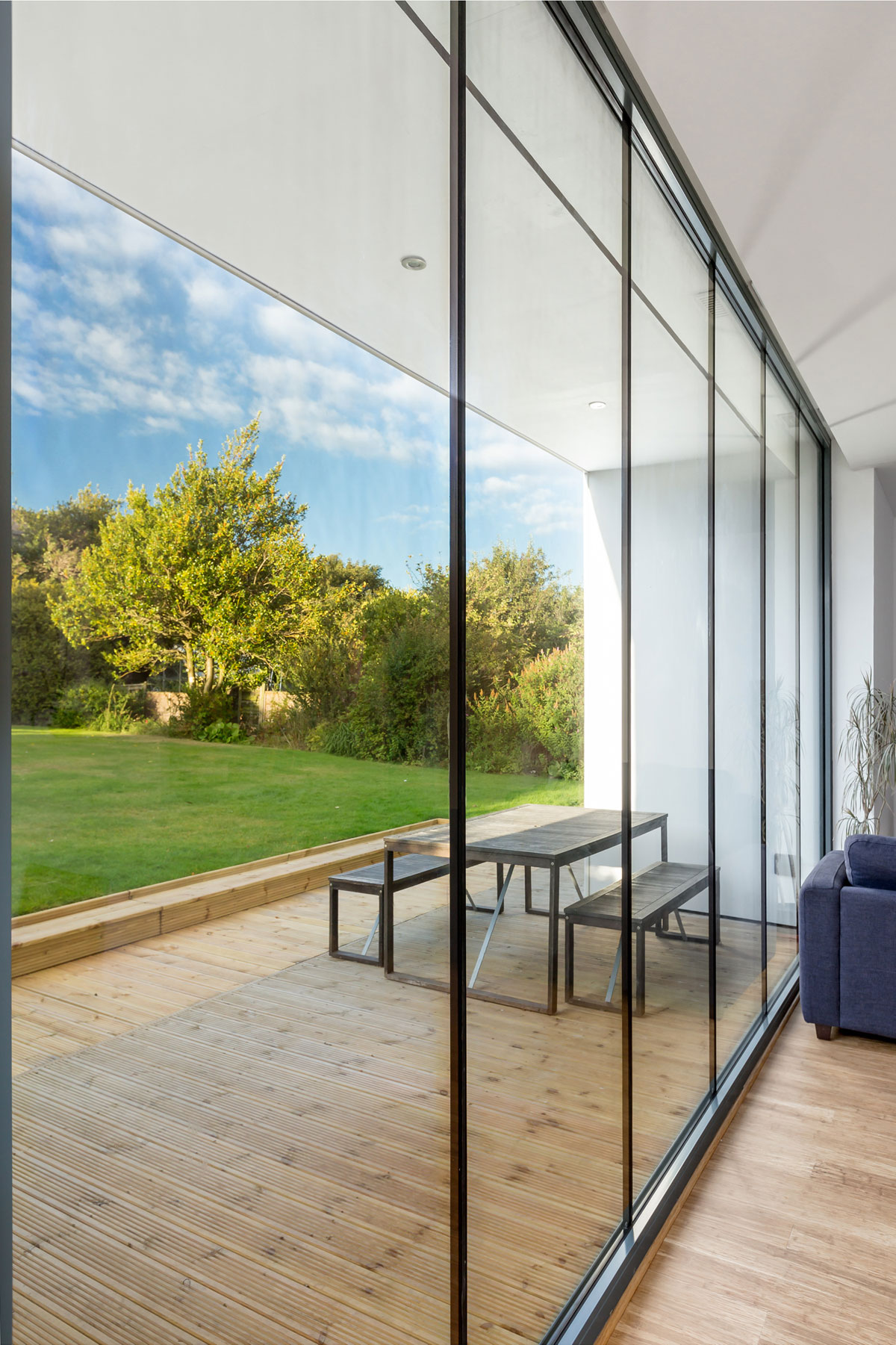 An Elegant and Luminous Home with Minimalist Approach in Edinburgh by Capital A Architecture (10)