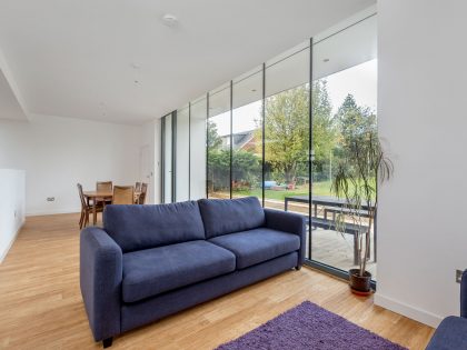 An Elegant and Luminous Home with Minimalist Approach in Edinburgh by Capital A Architecture (12)