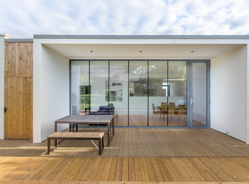 An Elegant and Luminous Home with Minimalist Approach in Edinburgh by Capital A Architecture (3)