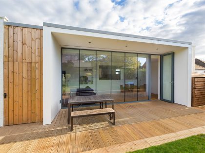 An Elegant and Luminous Home with Minimalist Approach in Edinburgh by Capital A Architecture (5)