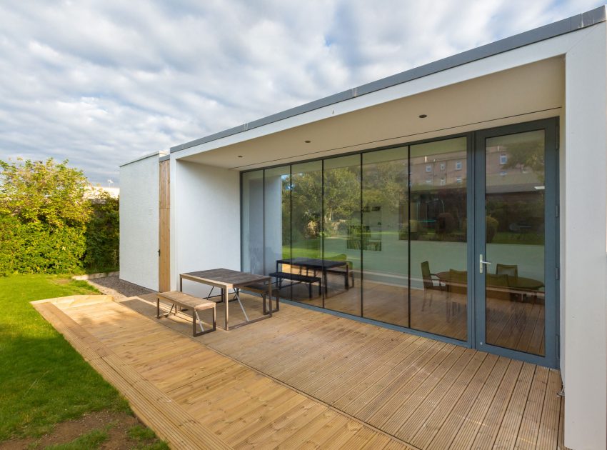 An Elegant and Luminous Home with Minimalist Approach in Edinburgh by Capital A Architecture (6)