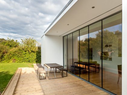 An Elegant and Luminous Home with Minimalist Approach in Edinburgh by Capital A Architecture (8)