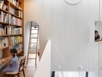 An Elegant and Luminous Home with Stunning Arched Openings in Kanagawa Prefecture by Takushu ARAI Architects (12)