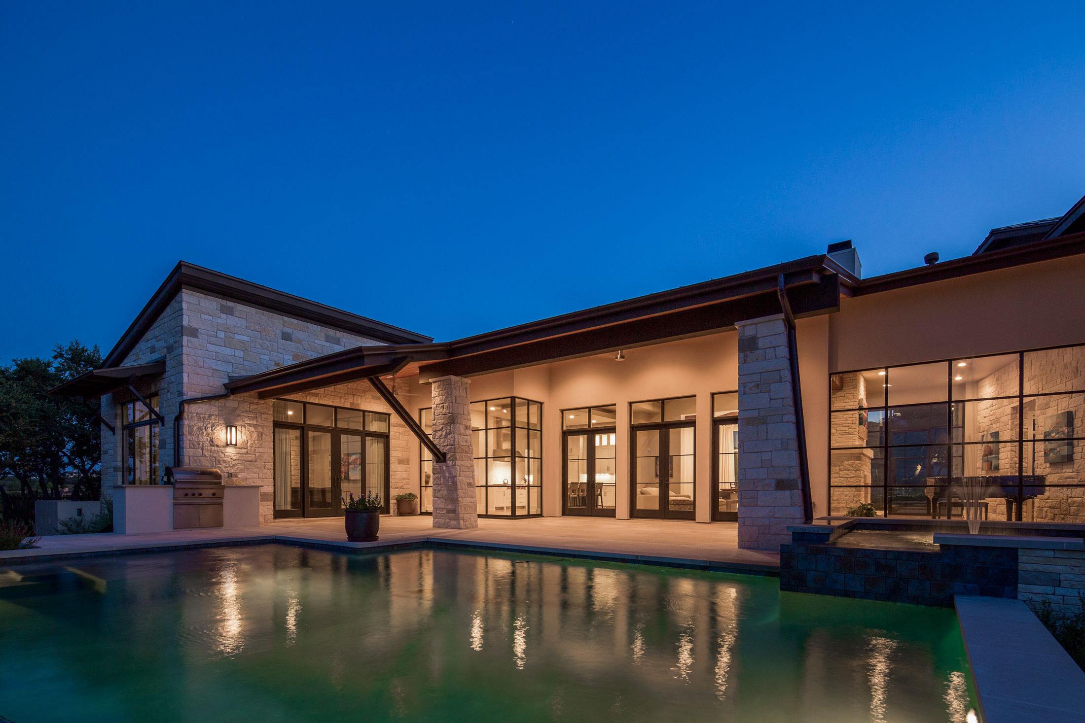 An Elegant and Marvelous Contemporary Home in Austin by Vanguard Studio Inc (5)