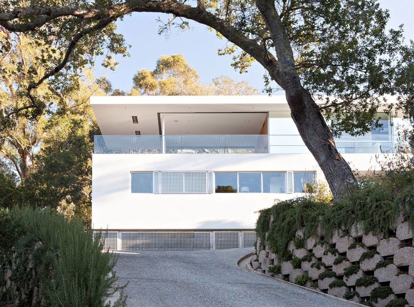 An Elegant and Unique Modern Home Nestled into the Hillside in Larkspur by Jensen Architects (2)