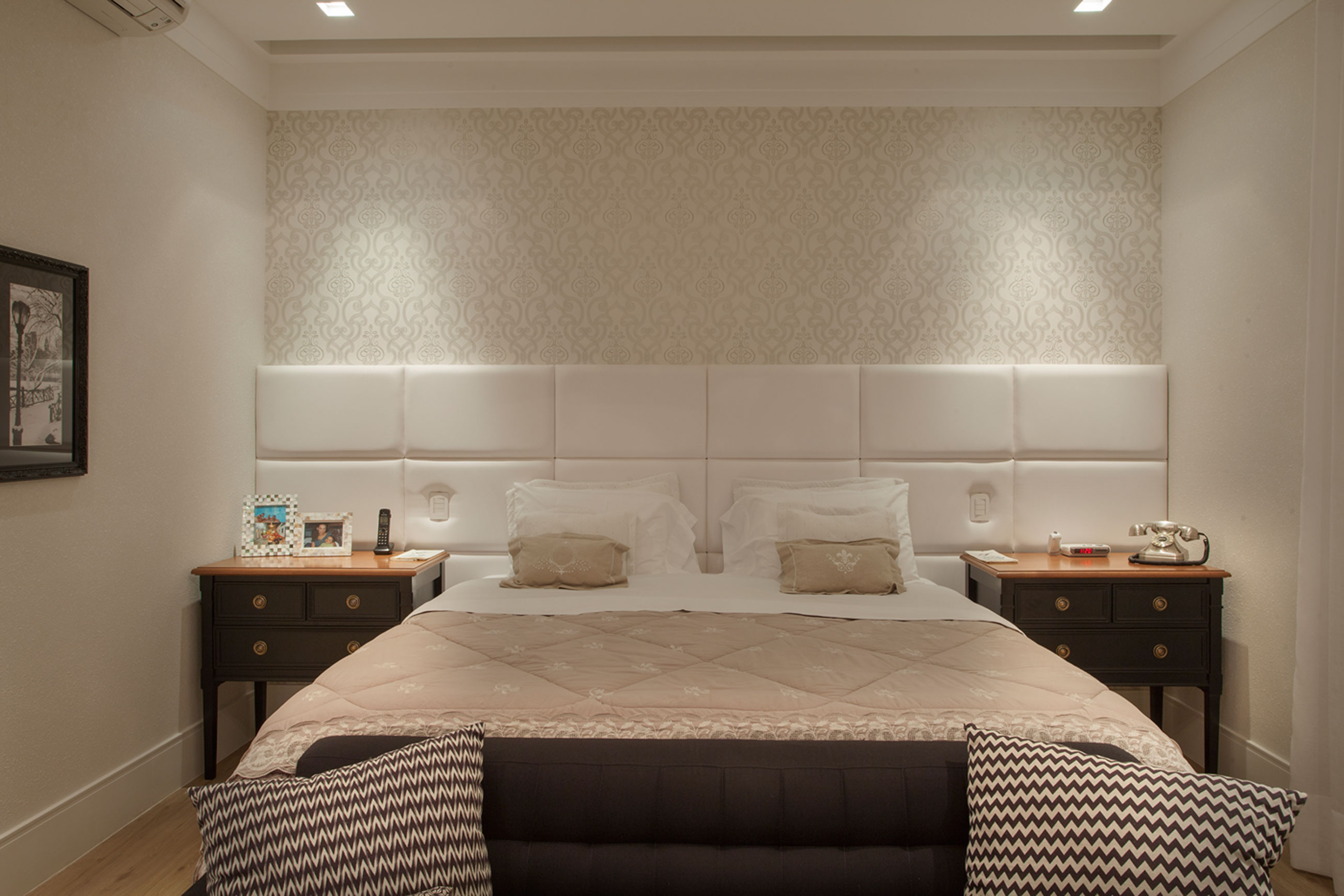 An Elegant and Warm Contemporary Home with Sophisticated Interiors in Brazil by Pupo+Gaspar Arquitetura (33)