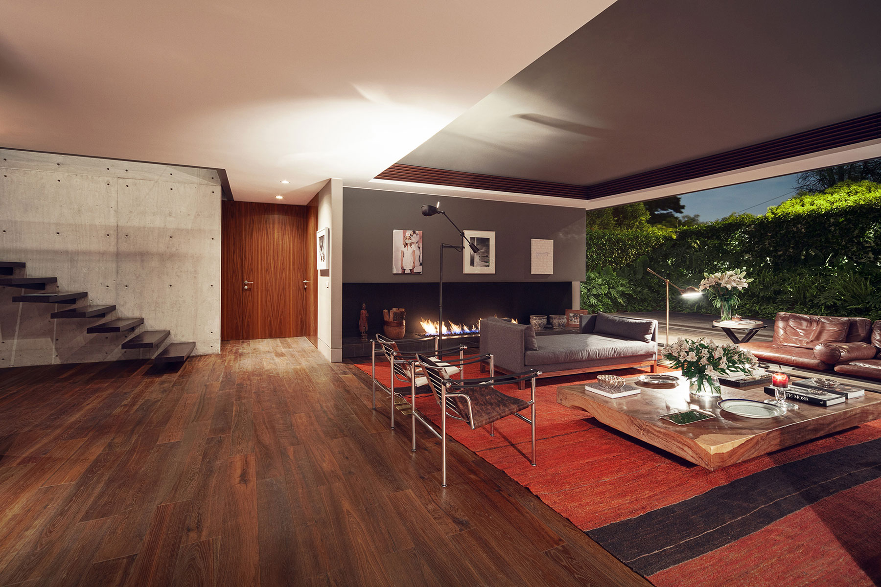 An Exquisite Modern Home Based on Concrete, Glass and Steel in Mexico City by José Juan Rivera Río (8)