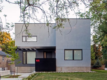 An Old Bungalow Transformed into a Light and Bright Minimalist Home in Ontario by rzlbd (1)