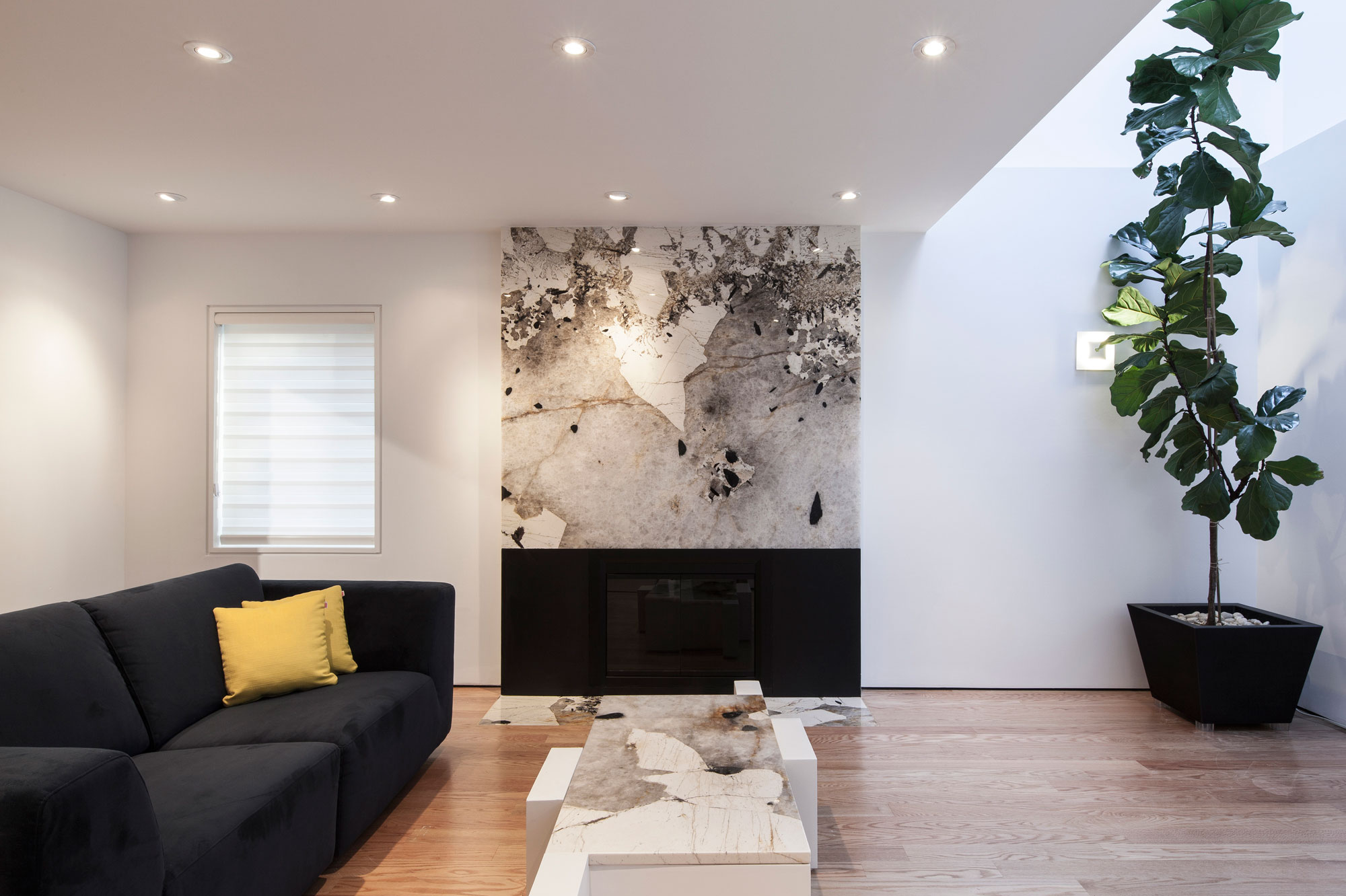 An Old Bungalow Transformed into a Light and Bright Minimalist Home in Ontario by rzlbd (3)