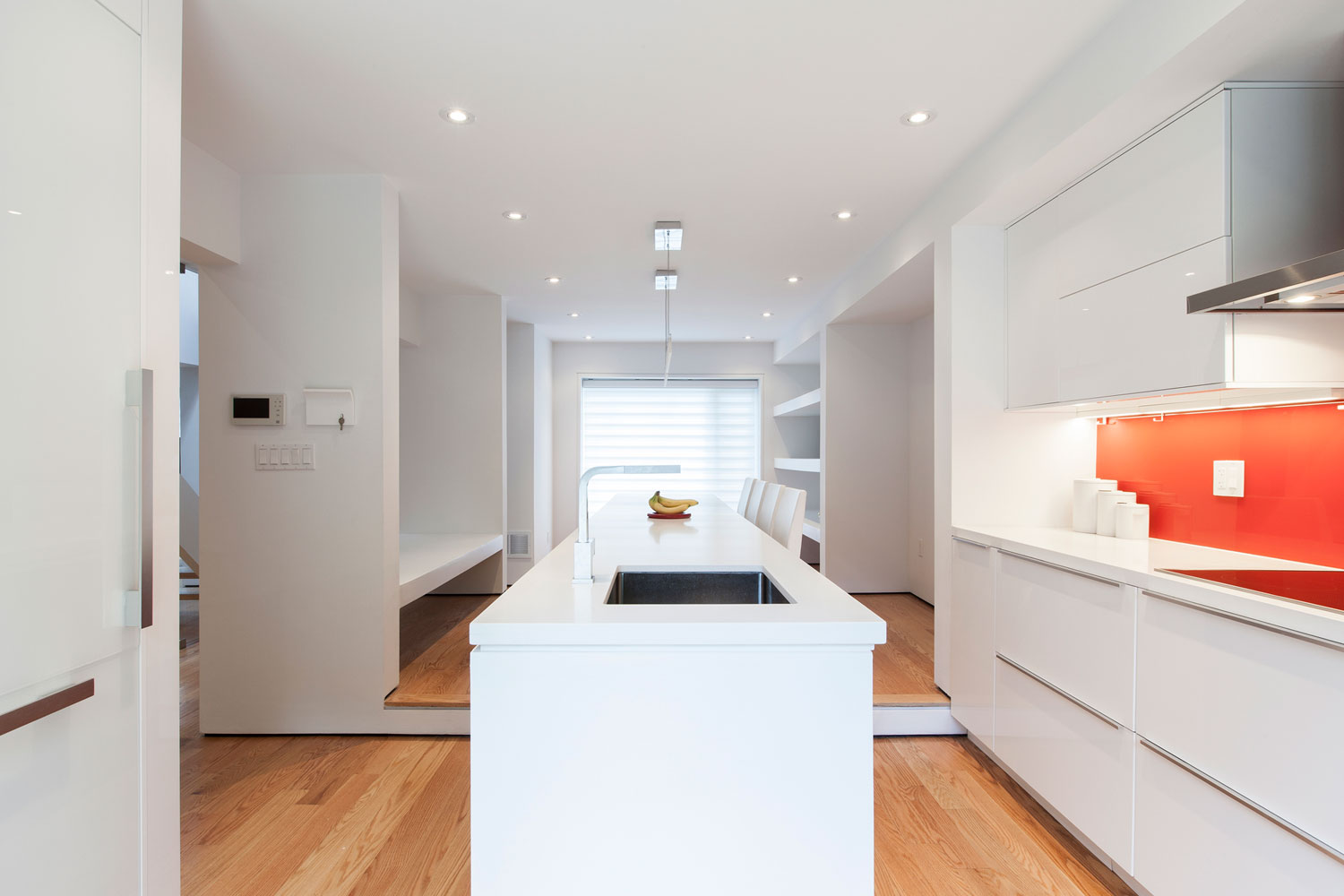 An Old Bungalow Transformed into a Light and Bright Minimalist Home in Ontario by rzlbd (6)