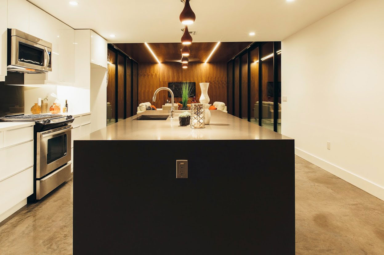 An Open Plan Contemporary Home Built on a Vacant Lot in Phoenix, Arizona by The Ranch Mine (18)