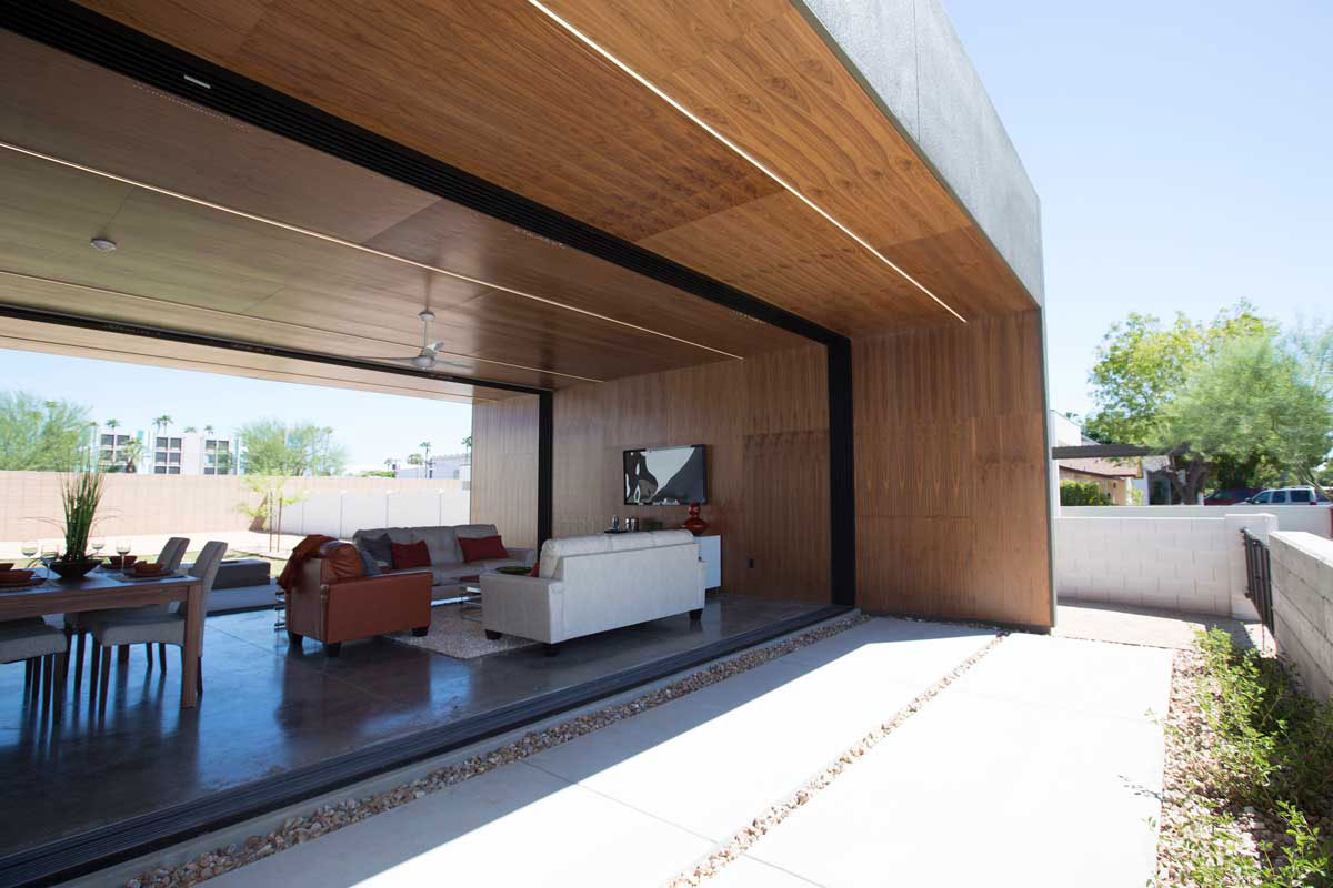 An Open Plan Contemporary Home Built on a Vacant Lot in Phoenix, Arizona by The Ranch Mine (4)