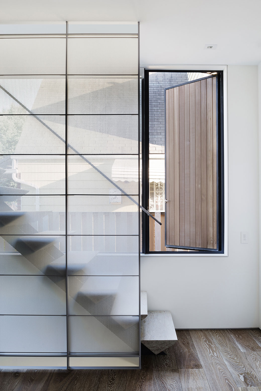 An Unconventional and Stylish Modern Home for an Extended Family in Flushing by O’Neill Rose Architects (11)