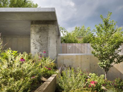 An Unconventional and Stylish Modern Home for an Extended Family in Flushing by O’Neill Rose Architects (5)