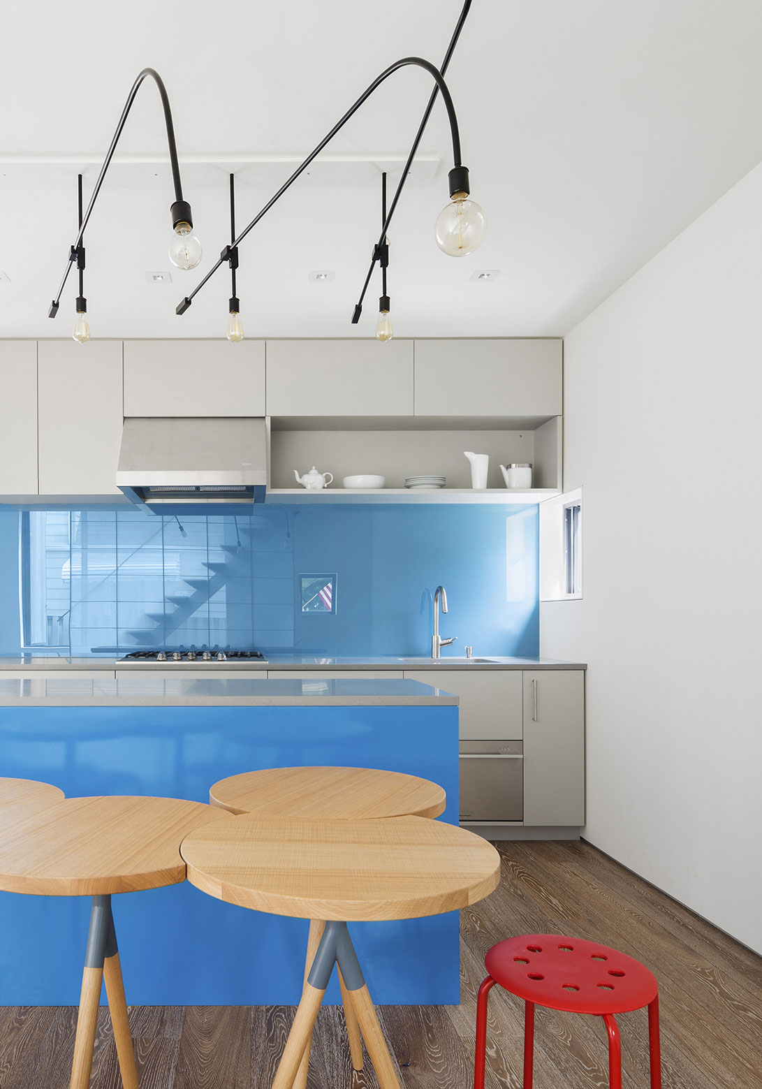 An Unconventional and Stylish Modern Home for an Extended Family in Flushing by O’Neill Rose Architects (9)