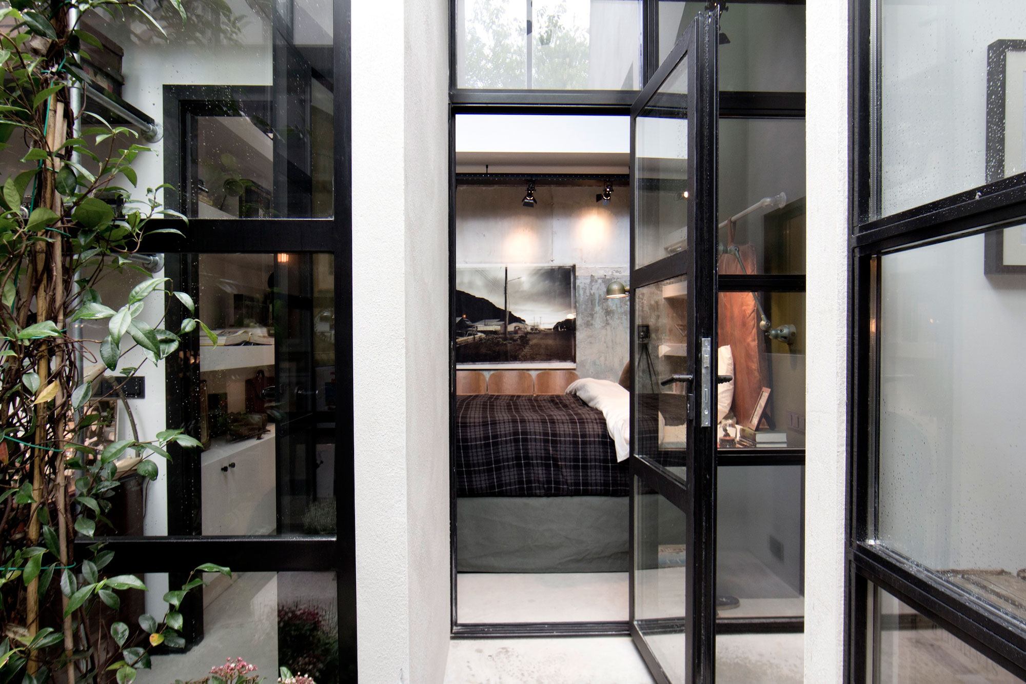 An Unused Garage Transformed into an Eclectic and Spacious Home in Amsterdam by Bricks Amsterdam (10)