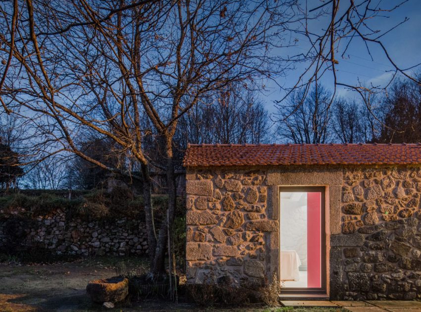 A 17th-Century Home Becomes a Surprising Contemporary House in Linhares, Portugal by Escritório de Arquitetos (25)