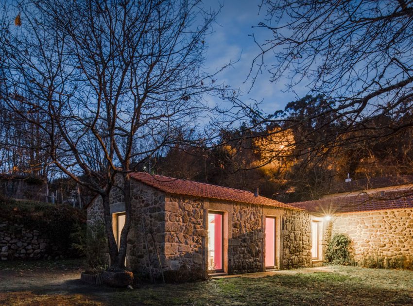 A 17th-Century Home Becomes a Surprising Contemporary House in Linhares, Portugal by Escritório de Arquitetos (28)