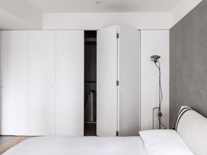 A 30-Year-Old Apartment Becomes an Elegant and Warm Home in Taipei, Taiwan by Wei Yi International Design Associates (20)