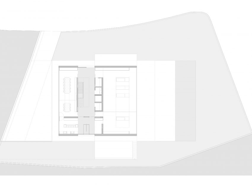 A Beautiful Contemporary House with Pool and Roof Terrace in Madrid, Spain by Fran Silvestre Arquitectos (28)