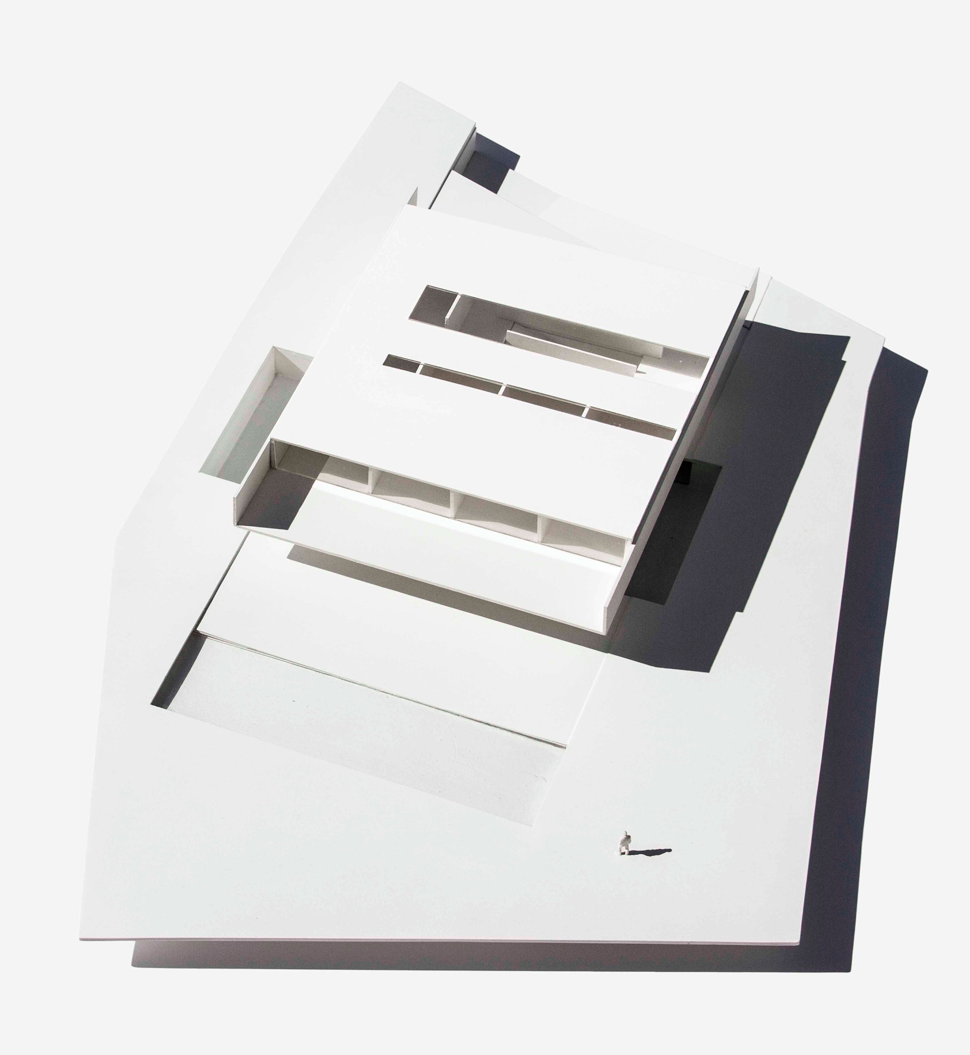 A Beautiful Contemporary House with Pool and Roof Terrace in Madrid, Spain by Fran Silvestre Arquitectos (37)