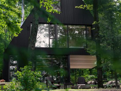 A Beautiful Family Home Nestled in the Woods of Quebec by Jean Verville architecte (1)