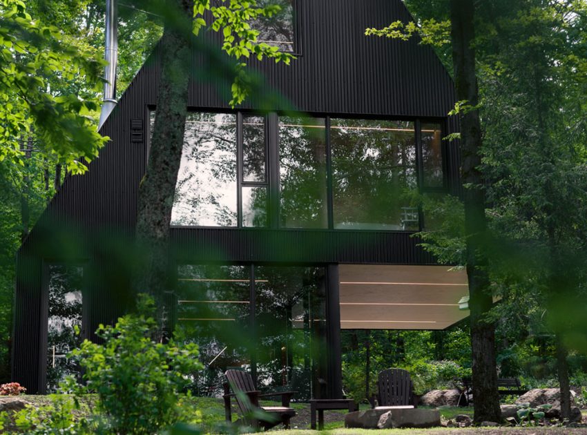 A Beautiful Family Home Nestled in the Woods of Quebec by Jean Verville architecte (1)