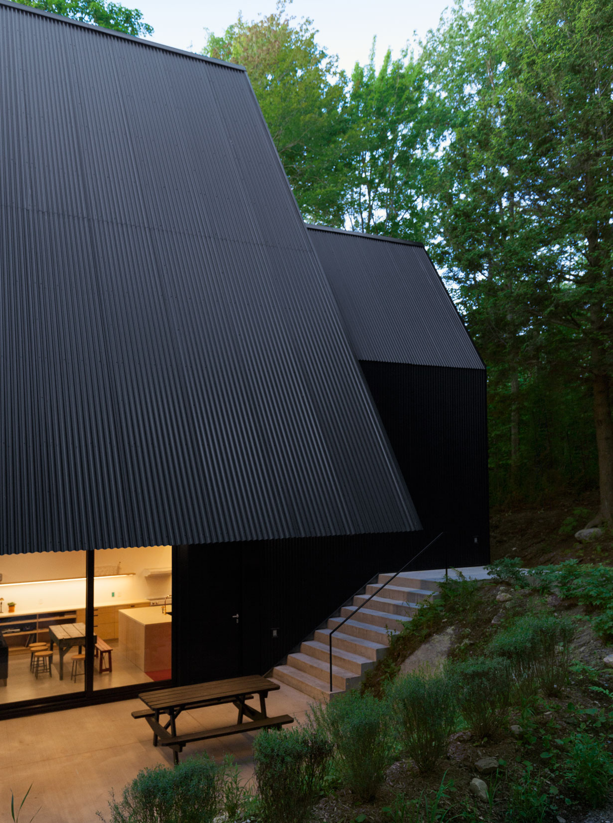 A Beautiful Family Home Nestled in the Woods of Quebec by Jean Verville architecte (23)