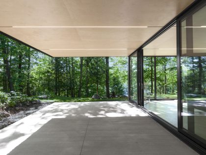 A Beautiful Family Home Nestled in the Woods of Quebec by Jean Verville architecte (9)