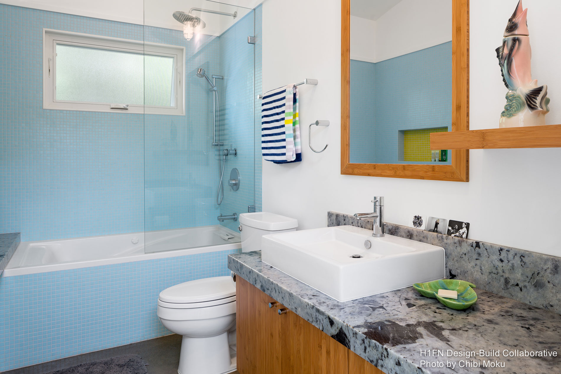 A Beautiful Modern Beach House with a Unique Twist in Kailua, Hawaii by H1+FN Design Build Collaborative (12)