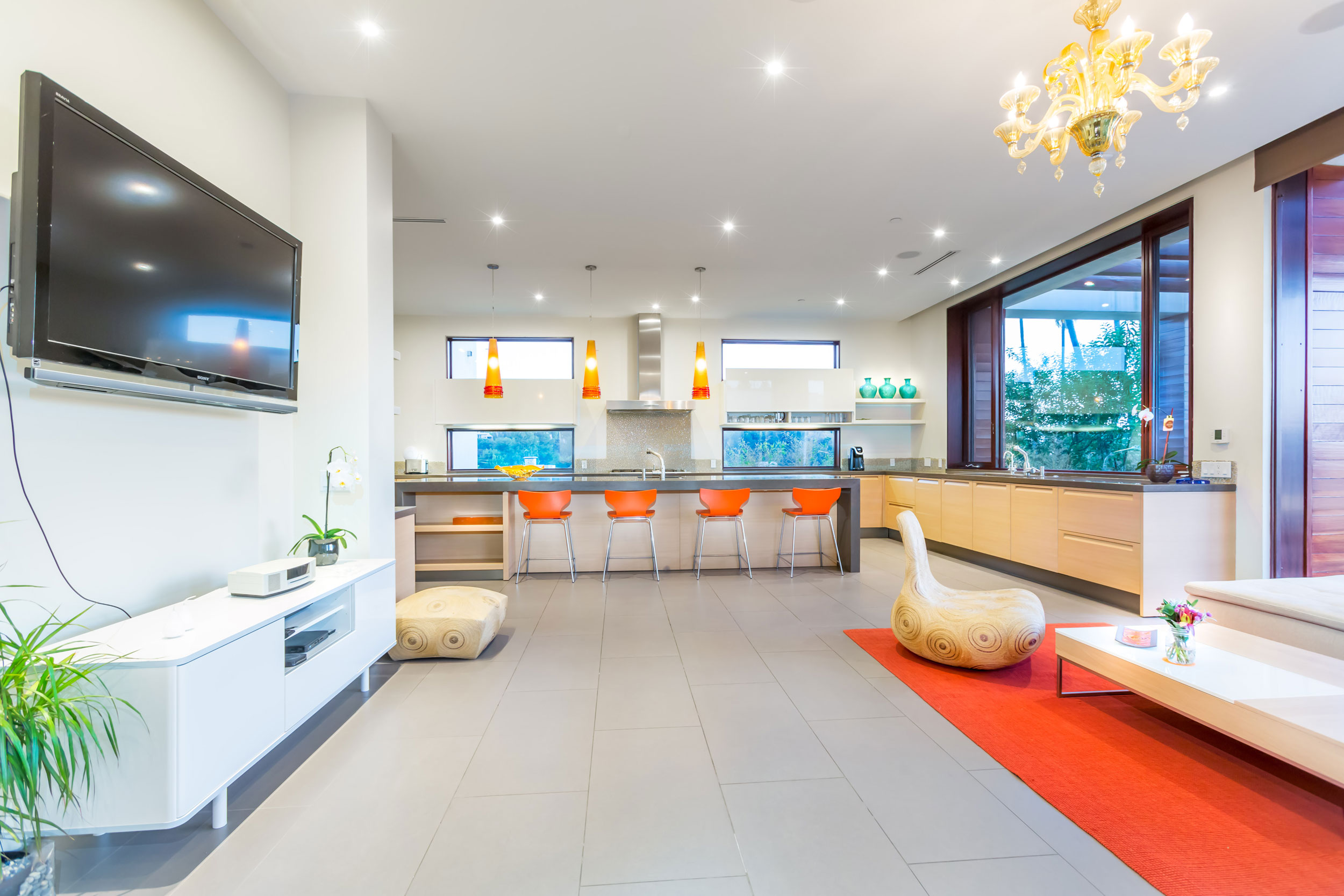 A Breathtaking Contemporary Home with Stylish Interiors in Beverly Hills, California by Gabbay Architects (12)