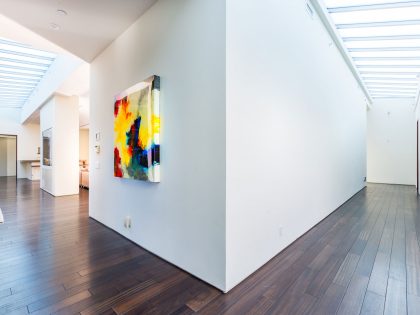 A Breathtaking Contemporary Home with Stylish Interiors in Beverly Hills, California by Gabbay Architects (17)