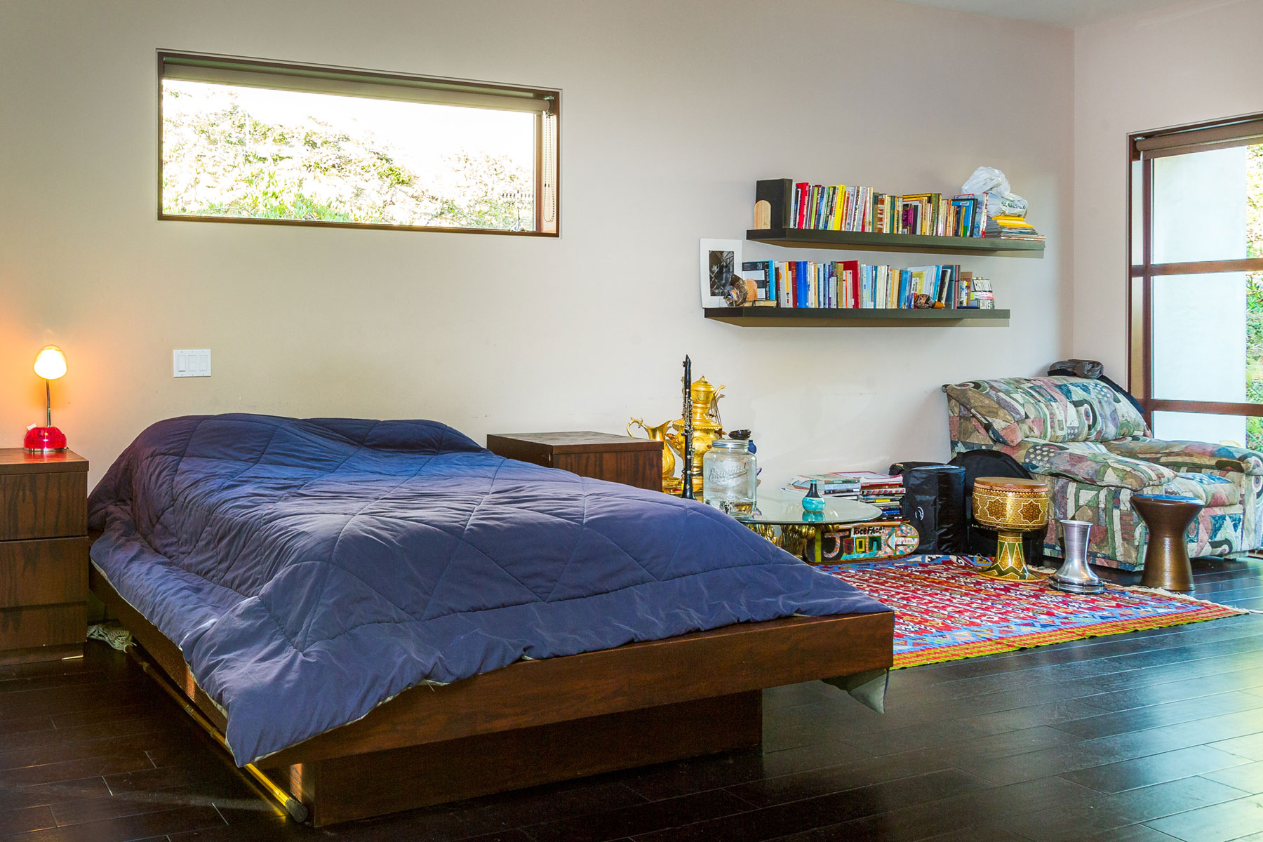 A Breathtaking Contemporary Home with Stylish Interiors in Beverly Hills, California by Gabbay Architects (20)