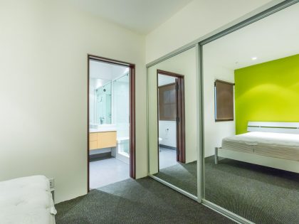 A Breathtaking Contemporary Home with Stylish Interiors in Beverly Hills, California by Gabbay Architects (25)