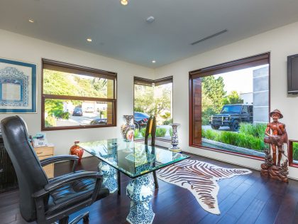 A Breathtaking Contemporary Home with Stylish Interiors in Beverly Hills, California by Gabbay Architects (30)