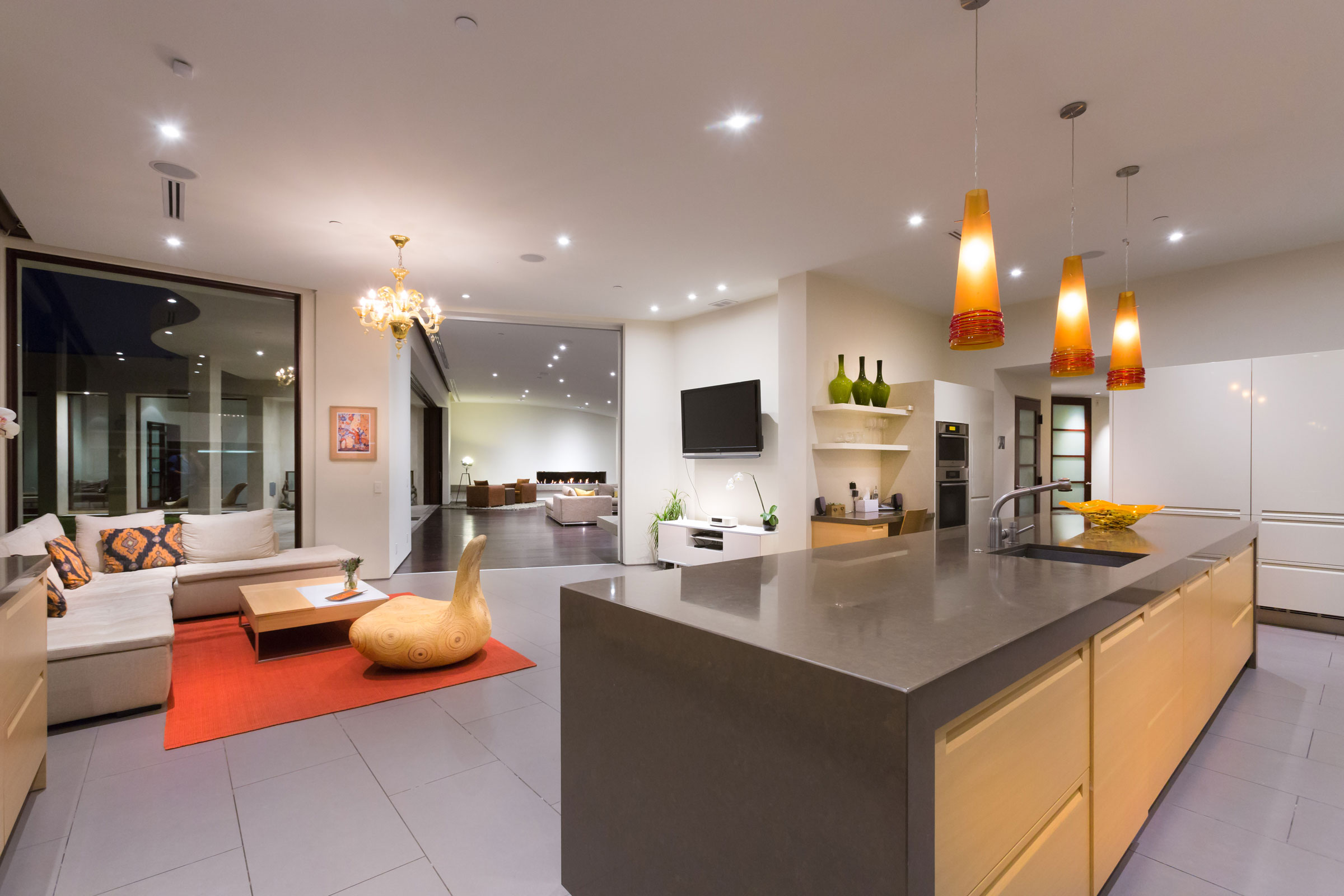 A Breathtaking Contemporary Home with Stylish Interiors in Beverly Hills, California by Gabbay Architects (38)