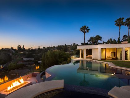 A Breathtaking Contemporary Home with Stylish Interiors in Beverly Hills, California by Gabbay Architects (46)