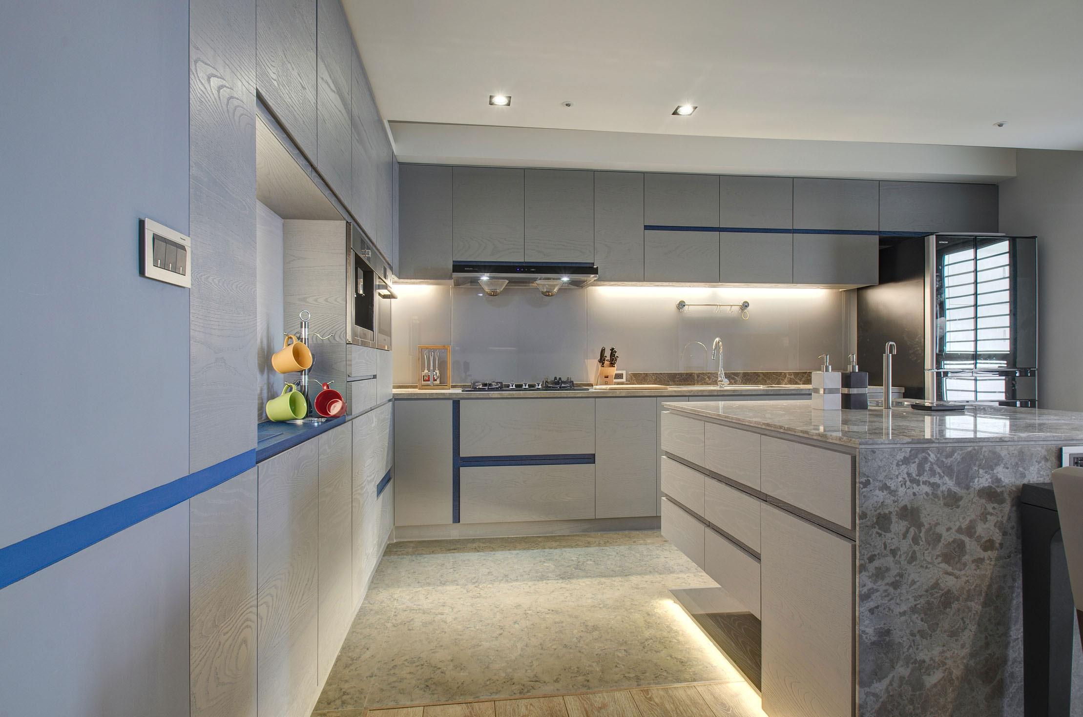 A Bright Contemporary Home for a Young Couple and Their Children in Taichung City by Taipei Base Design Center (12)