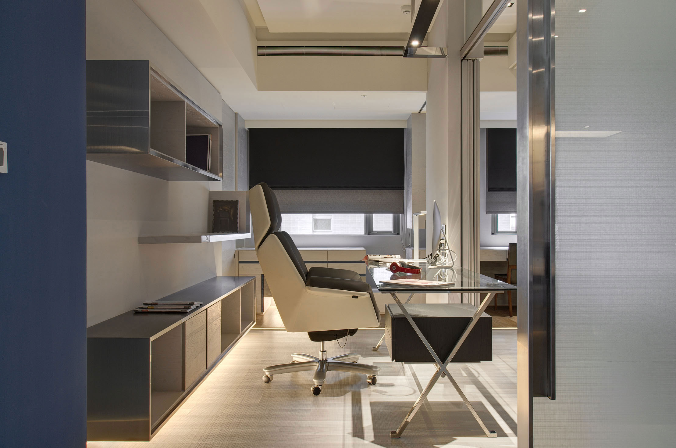 A Bright Contemporary Home for a Young Couple and Their Children in Taichung City by Taipei Base Design Center (15)