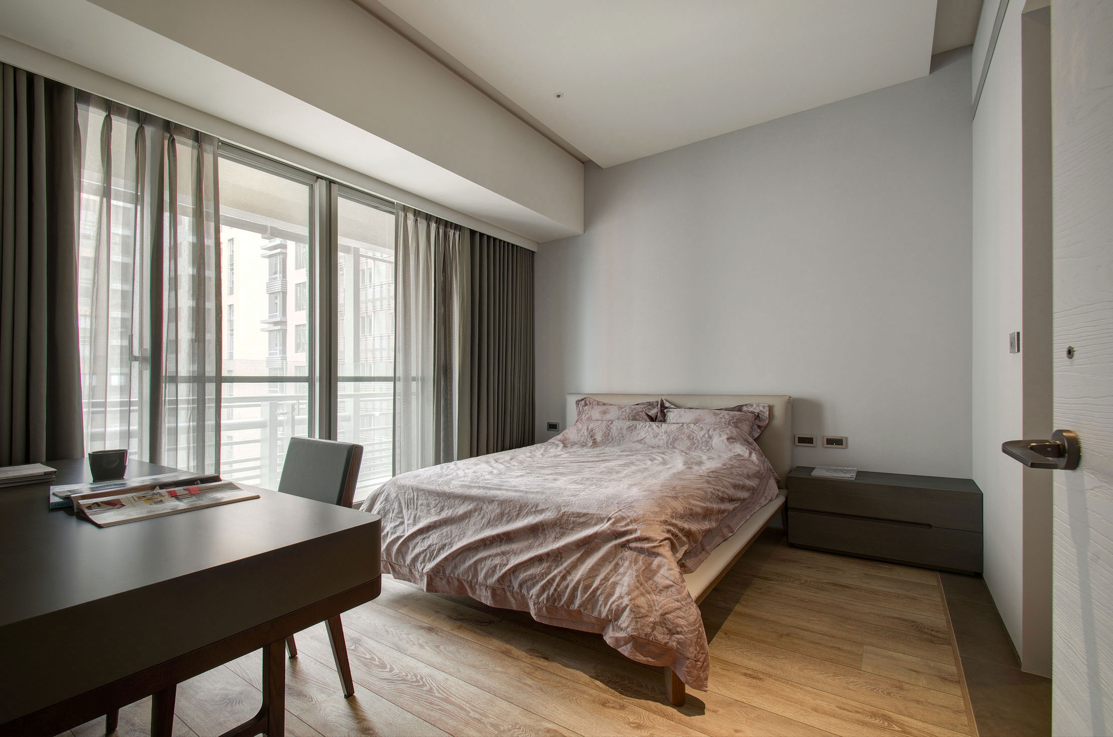 A Bright Contemporary Home for a Young Couple and Their Children in Taichung City by Taipei Base Design Center (32)