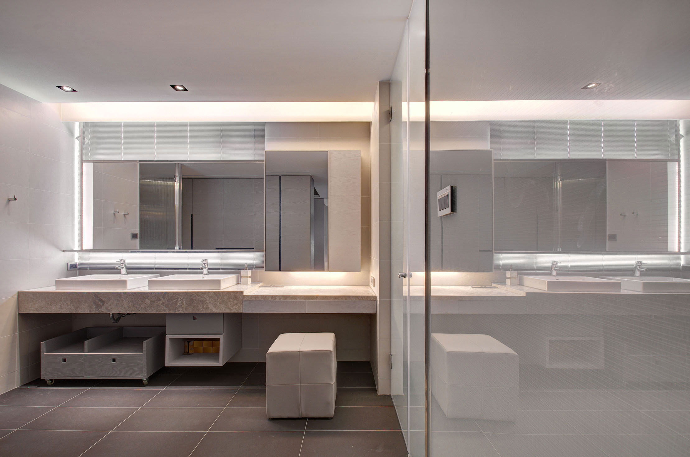 A Bright Contemporary Home for a Young Couple and Their Children in Taichung City by Taipei Base Design Center (34)