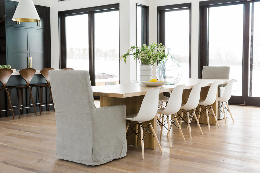 A Bright Modern Mountain Home Drenched in Rustic Décor in Park City, Utah by Studio McGee (11)