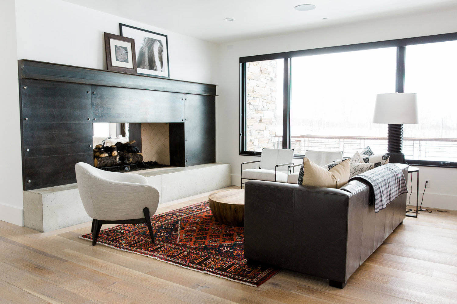 A Bright Modern Mountain Home Drenched in Rustic Décor in Park City, Utah by Studio McGee (6)