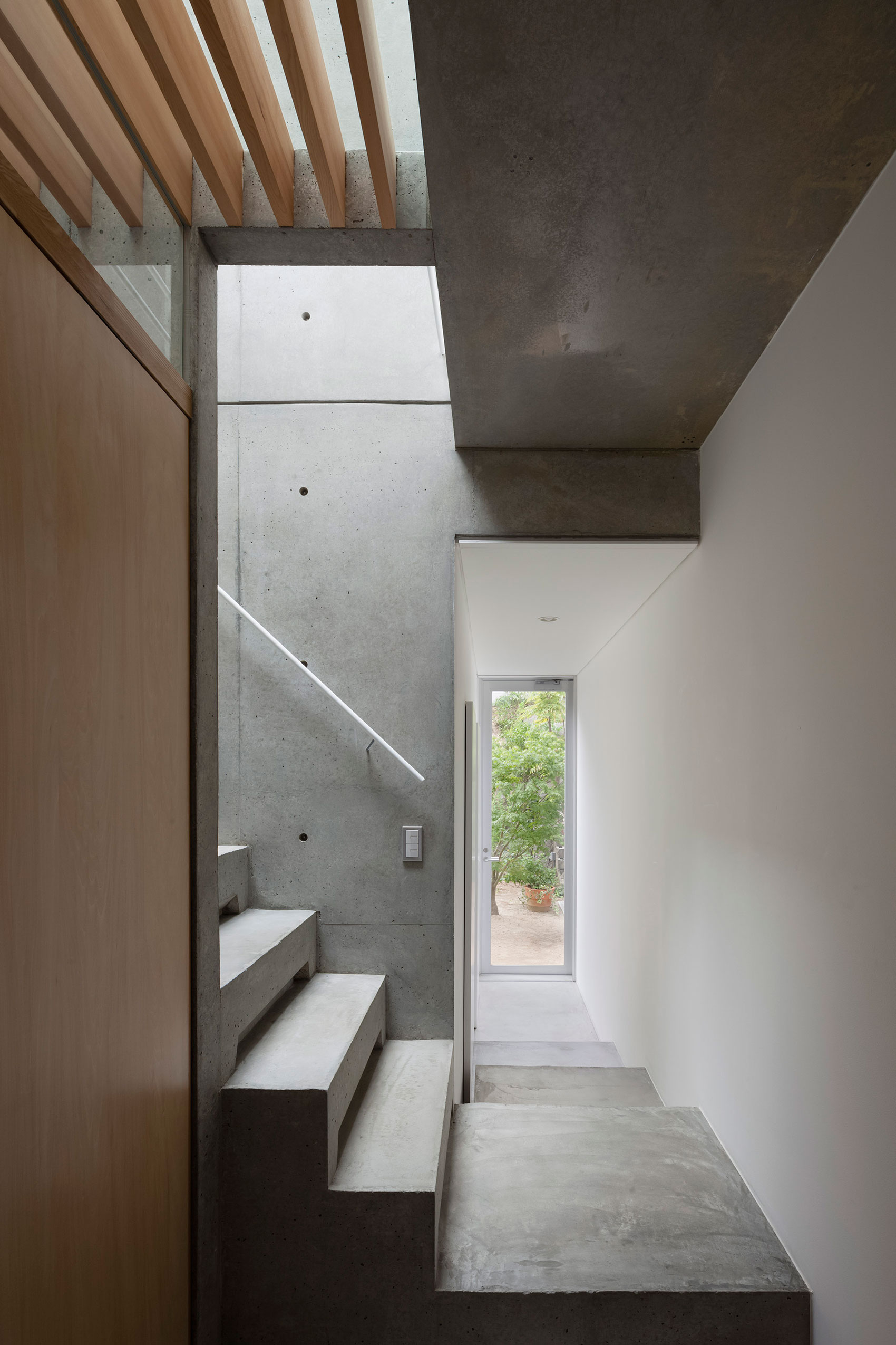 A Bright and Airy Concrete Home for Family of Three in Hiroshima Prefecture by Yutaka Yoshida Architect & Associates (10)