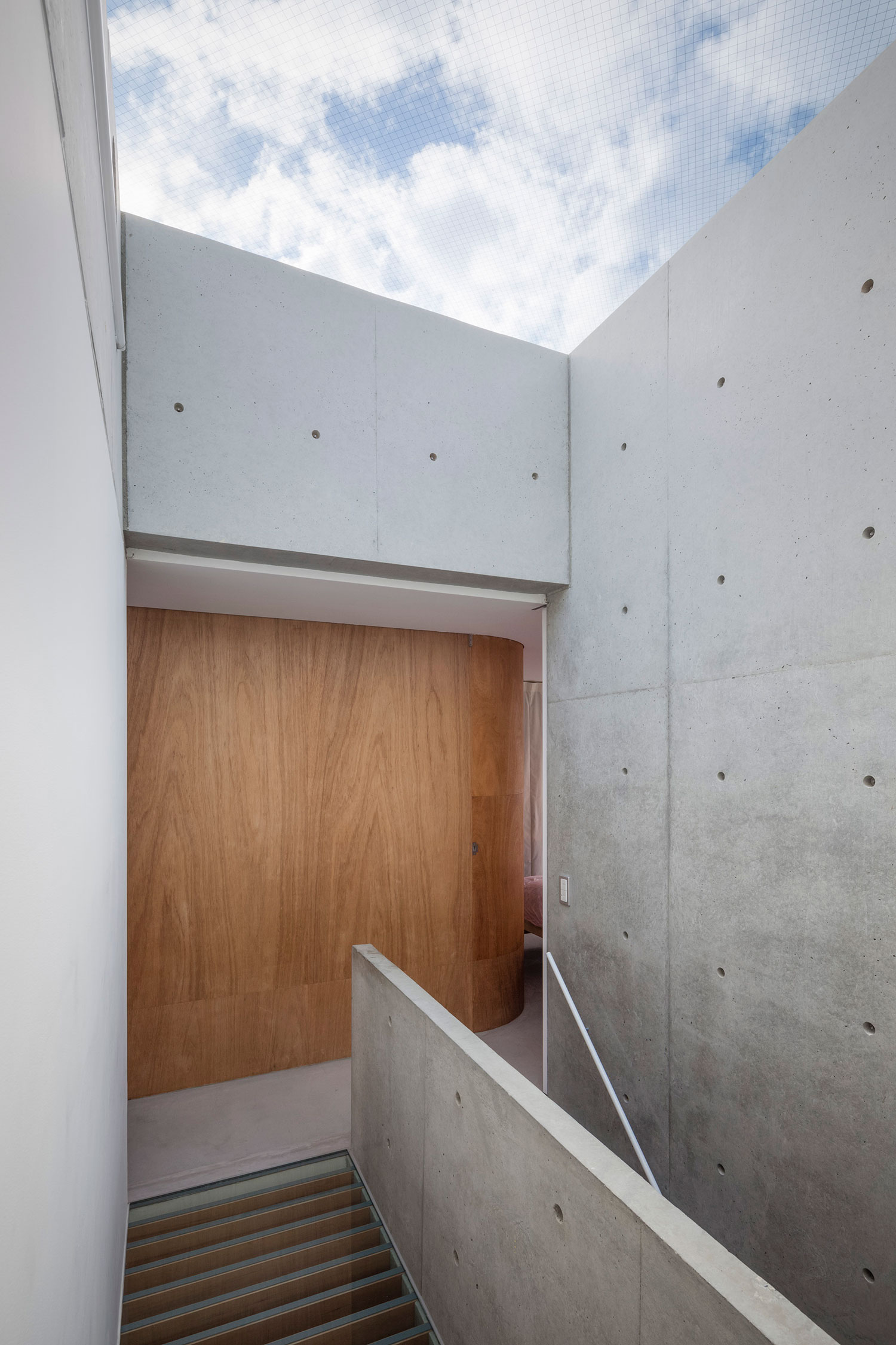 A Bright and Airy Concrete Home for Family of Three in Hiroshima Prefecture by Yutaka Yoshida Architect & Associates (11)